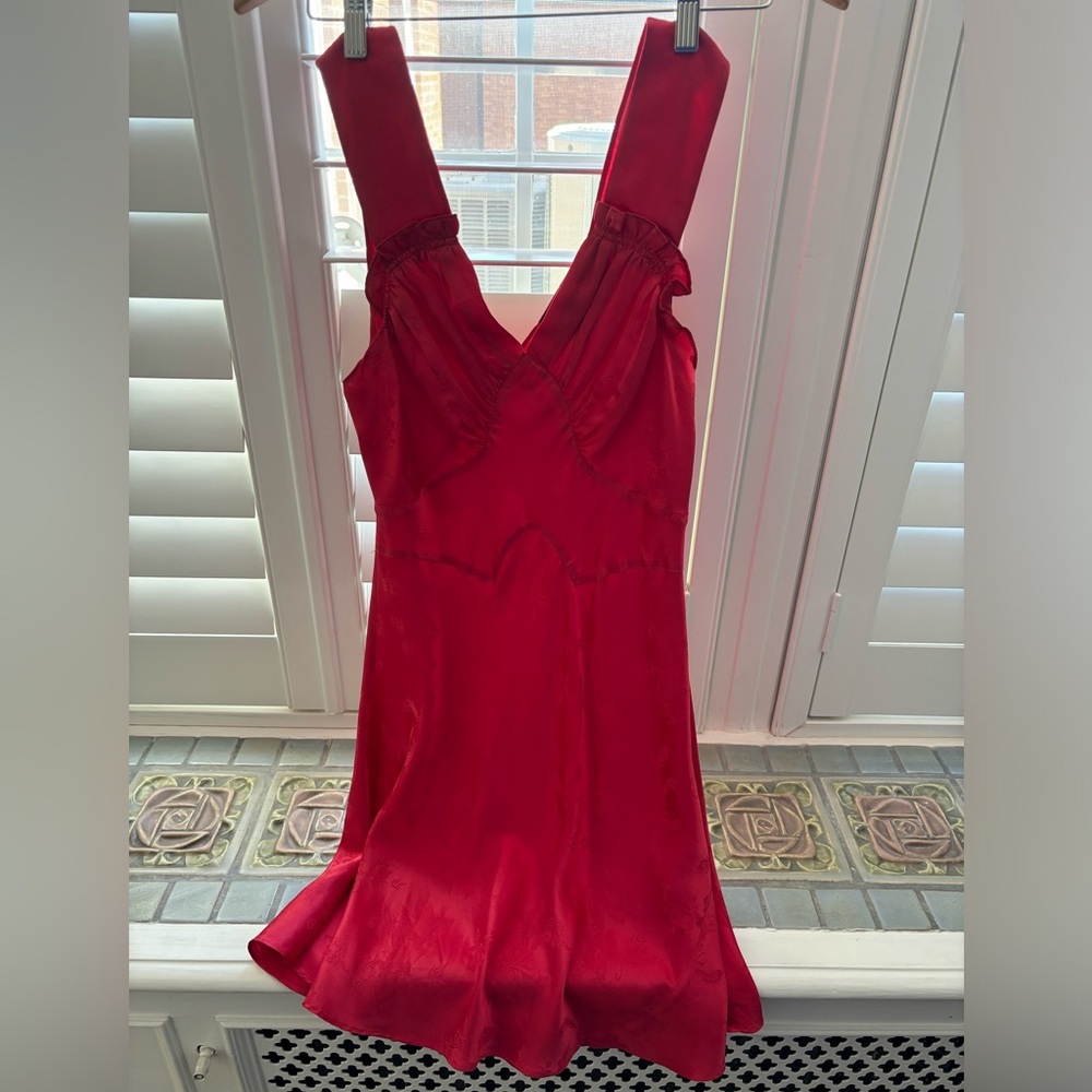 red realisation par dress size medium